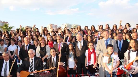 Spor Kültür Sanat Yenişehir´de Hayat Projesi Kapsamında Ortaokul Öğrencilerinin Hazırladığı Türk Halk Müziği Konseri Büyük İlgi Gördü
