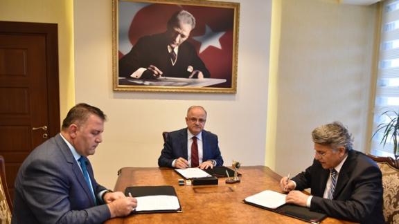 Mehmet Galip Salt Akdeniz Kız Anadolu İmam Hatip Lisesi Pansiyonu Protokolü İmzalandı