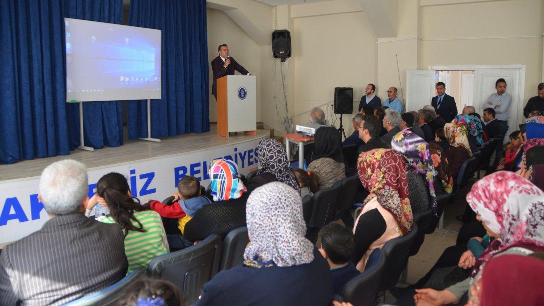 Mehmet Dağlı İmam Hatip Ortaokulu Tarafından MeslekÎ Eğitim Tanıtım Toplantısı Gerçekleştirildi