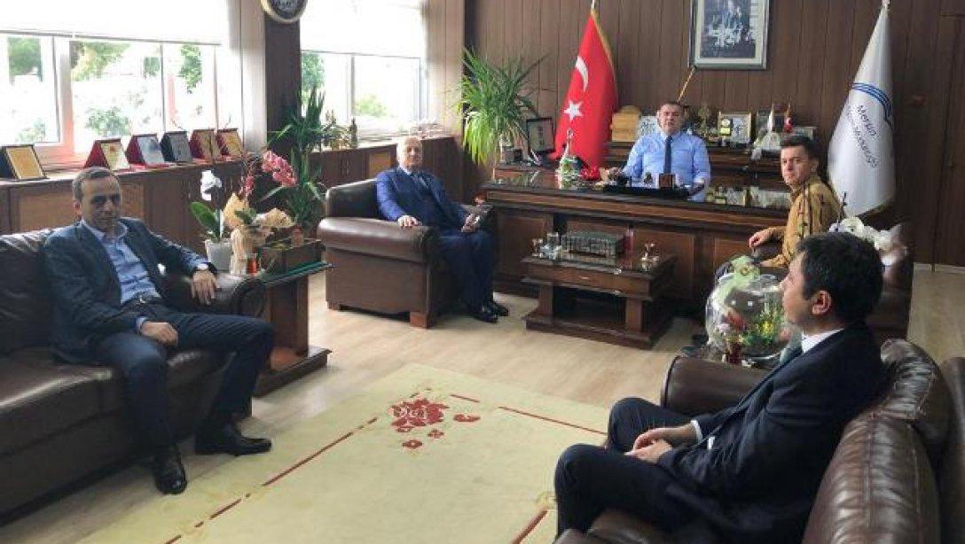 Her Yönüyle Trabzon Platformu Başkanı Ahmet Köksal Öztürtk İl Millî Eğitim Müdürümüz Adem Koca´yı Ziyaret Etti