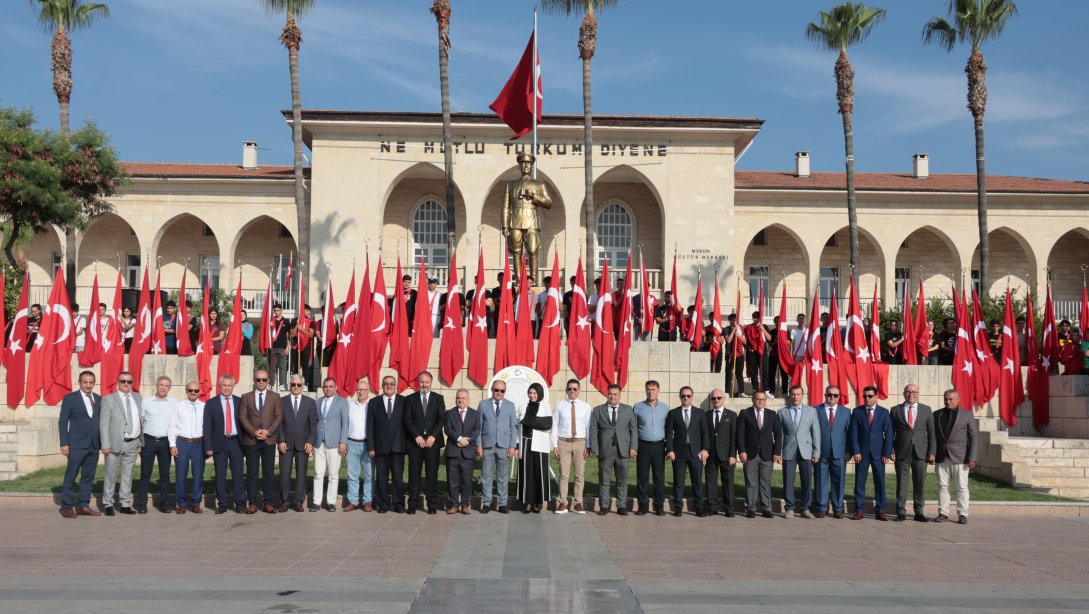 İLKÖĞRETİM HAFTASI KAPSAMINDA ÇELENK SUNMA TÖRENİ GERÇEKLEŞTİRİLDİ